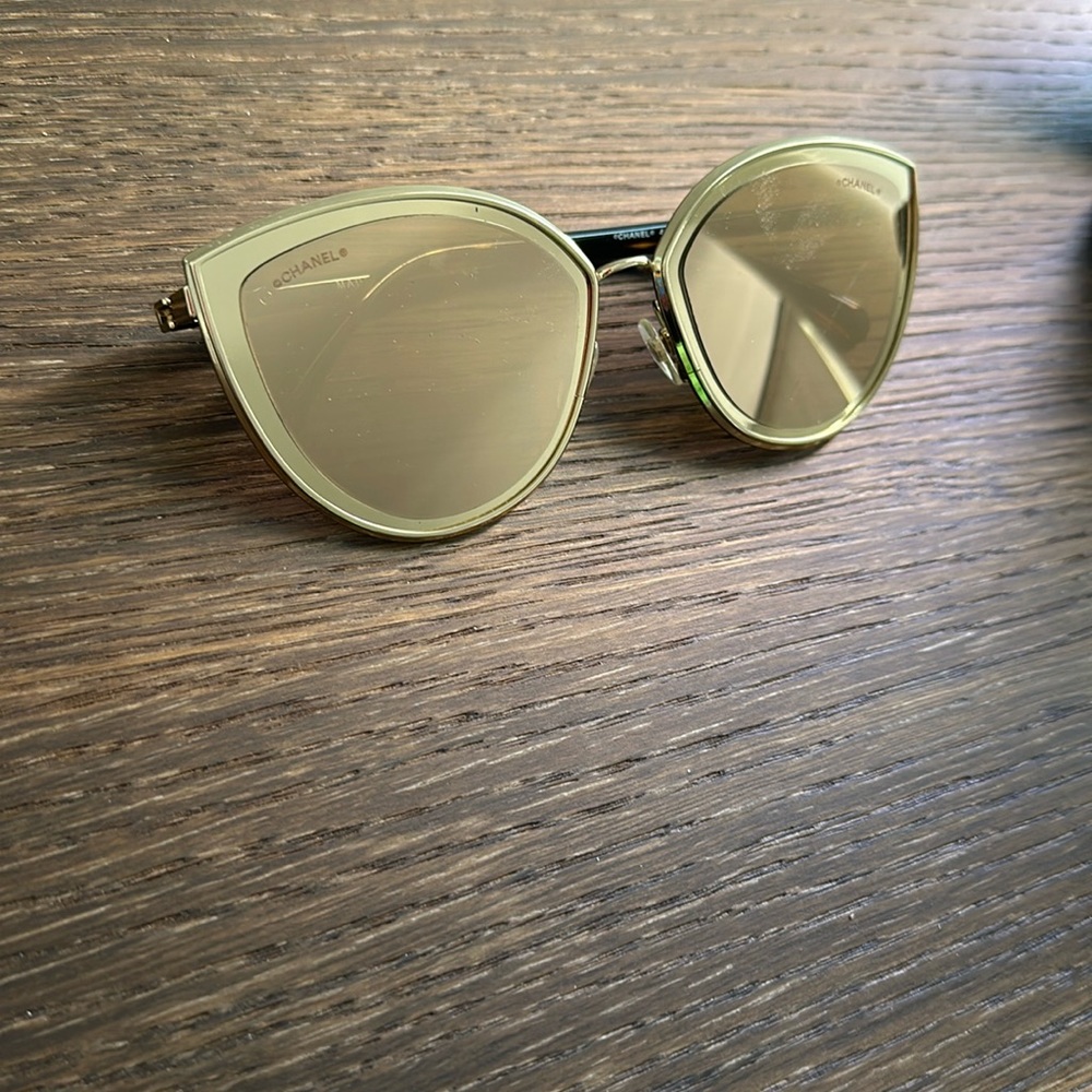 Chanel sunglasses. 18K gold!!! Sold out worldwide. most amazing of gold series.